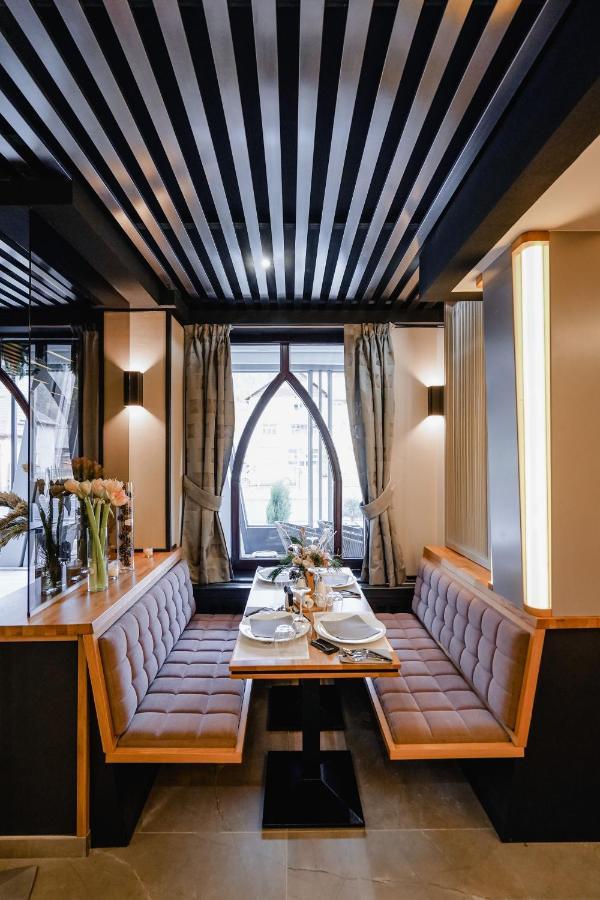 Pensiune Restaurant Capra Neagra Moisei Εξωτερικό φωτογραφία