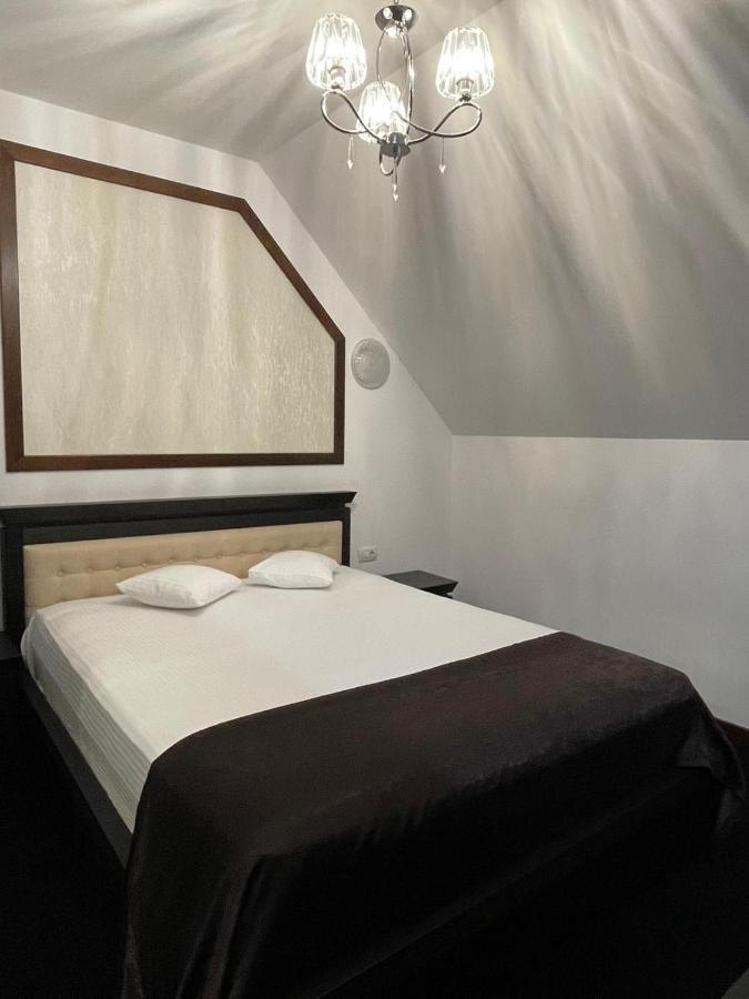 Pensiune Restaurant Capra Neagra Moisei Εξωτερικό φωτογραφία
