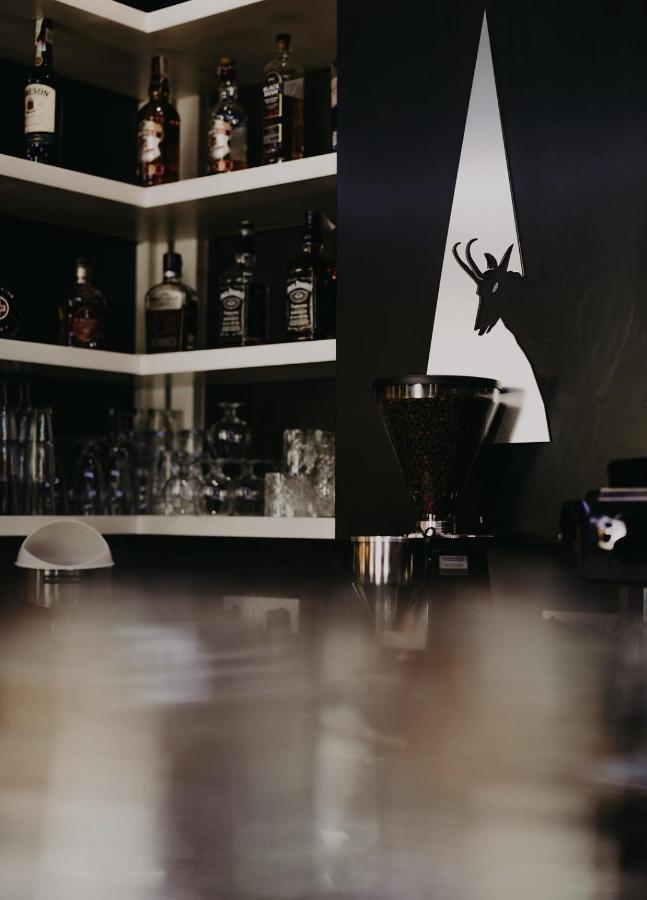 Pensiune Restaurant Capra Neagra Moisei Εξωτερικό φωτογραφία